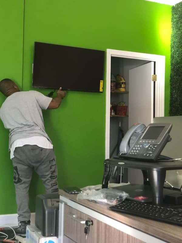 TV Mounting Tips for a Cleaner, More Premium Living Room project detail 1